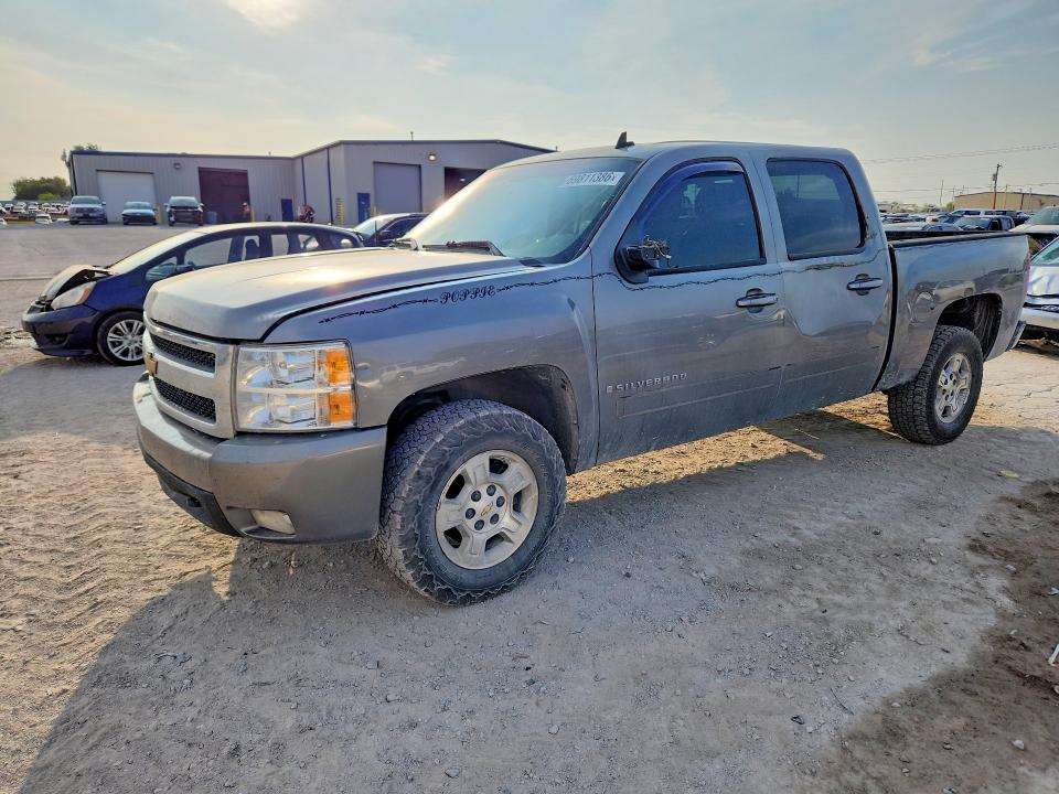 69811386 :رقم المزاد ، 2GCEC13J371541937 vin ، 2007 Chevrolet Silverado مزاد بيع