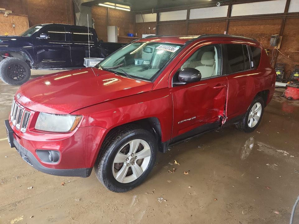 2014 Jeep Compass მანქანა იყიდება აუქციონზე, vin: 1C4NJDBB0ED762804, აუქციონის ნომერი: 67443136