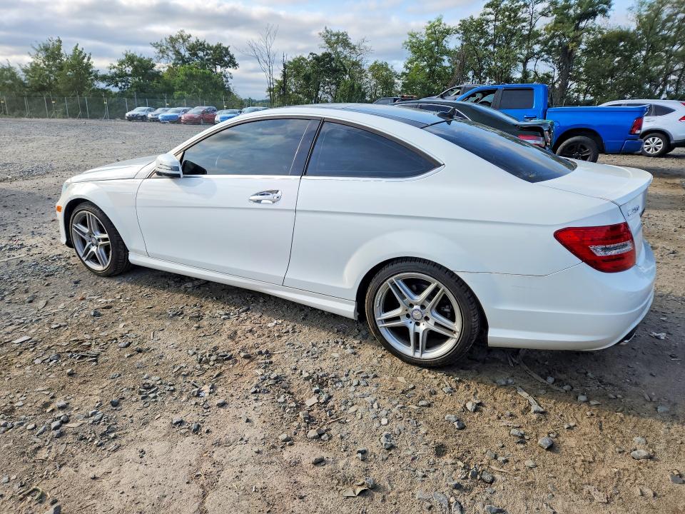 Продажа на аукционе авто 2014 Mercedes-benz C, vin: WDDGJ4HB5EG306947, номер лота: 65966576