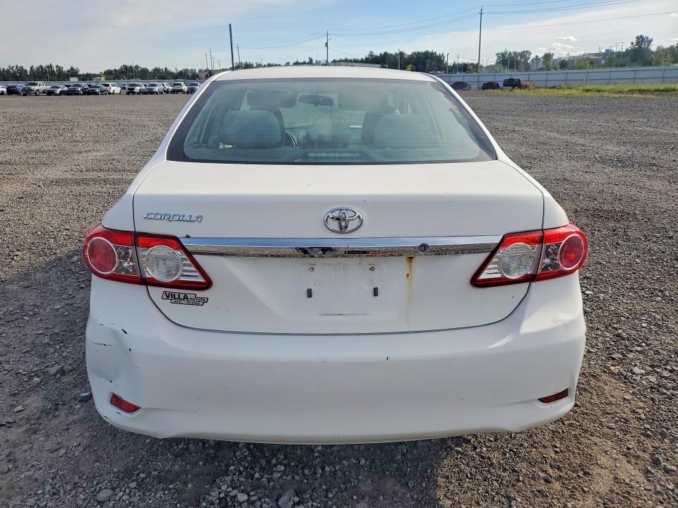 67008576 :رقم المزاد ، 2T1BU4EEXDC977747 vin ، 2013 Toyota Corolla مزاد بيع