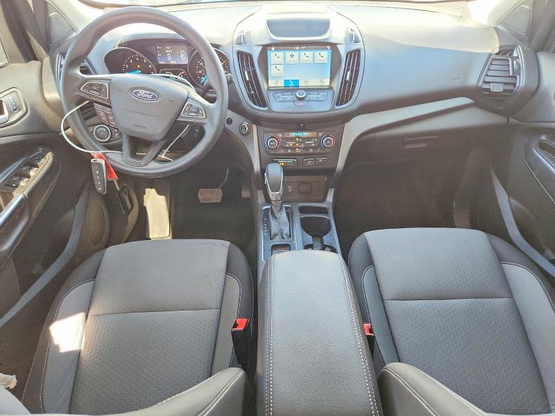 68193906 :رقم المزاد ، 1FMCU0GD4KUB32891 vin ، 2019 Ford Escape مزاد بيع