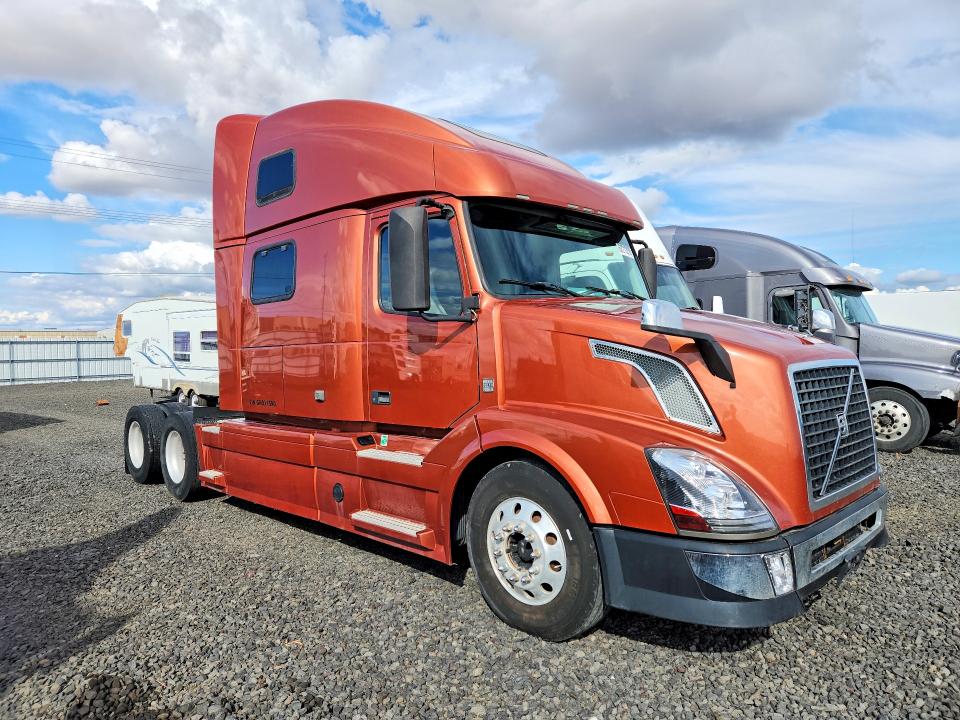 Aukcja sprzedaży 2016 Volvo Vn, vin: 4V4NC9EG9GN931590, numer aukcji: 68210656