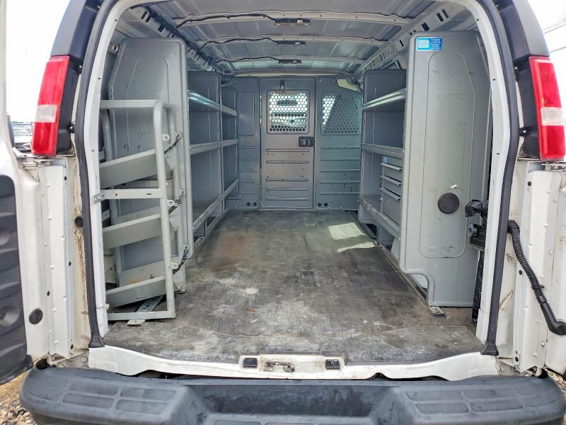 69821856 :رقم المزاد ، 1GCWGAFP3M1197276 vin ، 2021 Chevrolet Express G2500 مزاد بيع