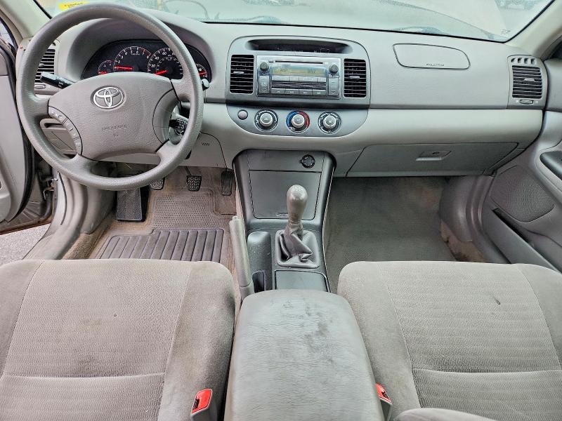 2005 Toyota Camry მანქანა იყიდება აუქციონზე, vin: JTDBE32K853002398, აუქციონის ნომერი: 70785676