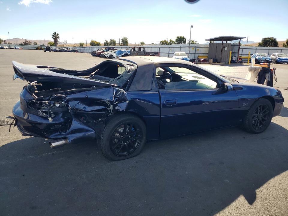 2000 Chevrolet Camaro მანქანა იყიდება აუქციონზე, vin: 2G1FP22G2Y2121028, აუქციონის ნომერი: 69914316