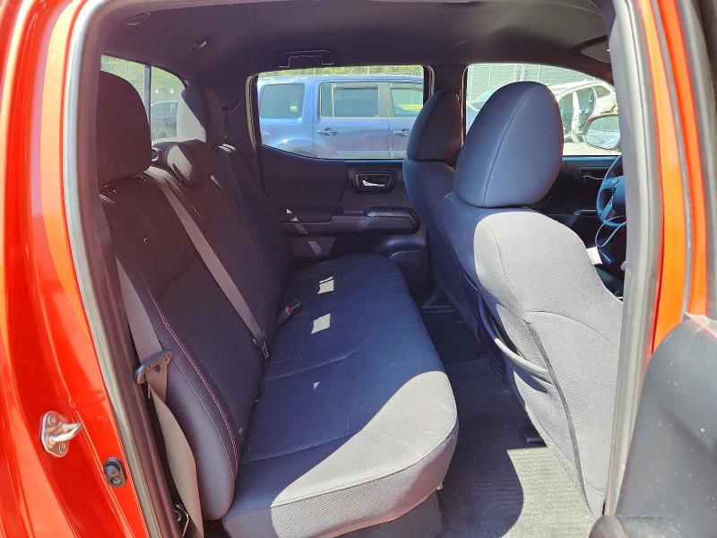 Auction sale of the 2018 Toyota Tacoma, vin: 3TMAZ5CN9JM056421, lot number: 68823606