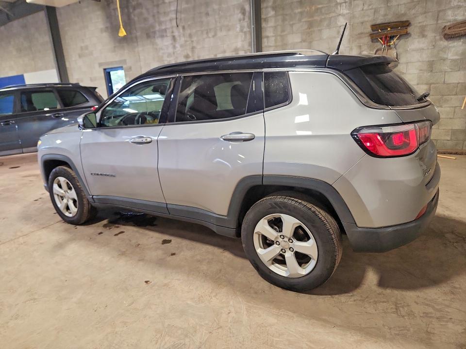 68985056 :رقم المزاد ، 3C4NJDBB2JT263586 vin ، 2018 Jeep Compass مزاد بيع