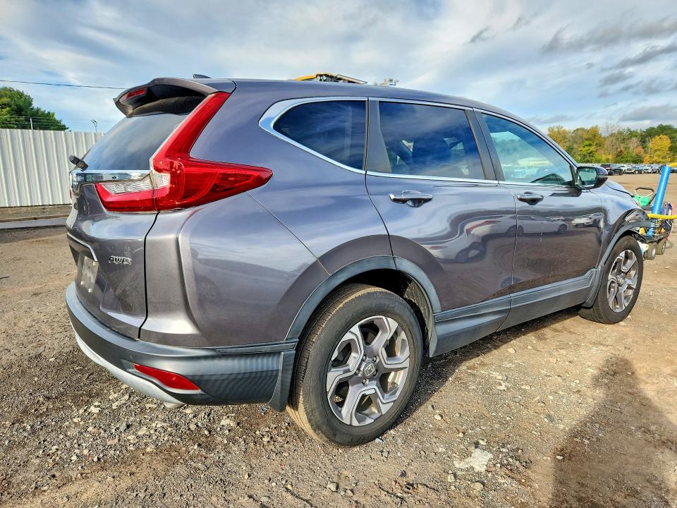 Продажа на аукционе авто 2018 Honda Cr-v, vin: 7FARW2H51JE060698, номер лота: 71039936