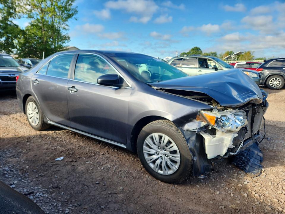 69584136 :رقم المزاد ، 4T1BF1FK5DU221321 vin ، 2013 Toyota Camry مزاد بيع