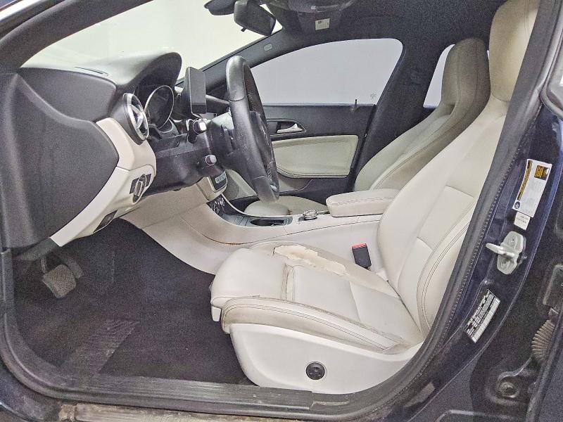 66055186 :رقم المزاد ، WDDSJ4EB6JN576869 vin ، 2018 Mercedes-benz Cla مزاد بيع