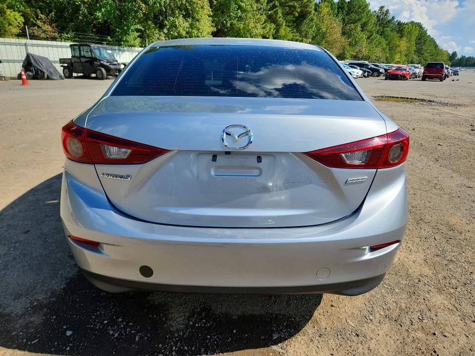 68374646 :رقم المزاد ، 3MZBN1U71JM258661 vin ، 2018 Mazda 3 مزاد بيع