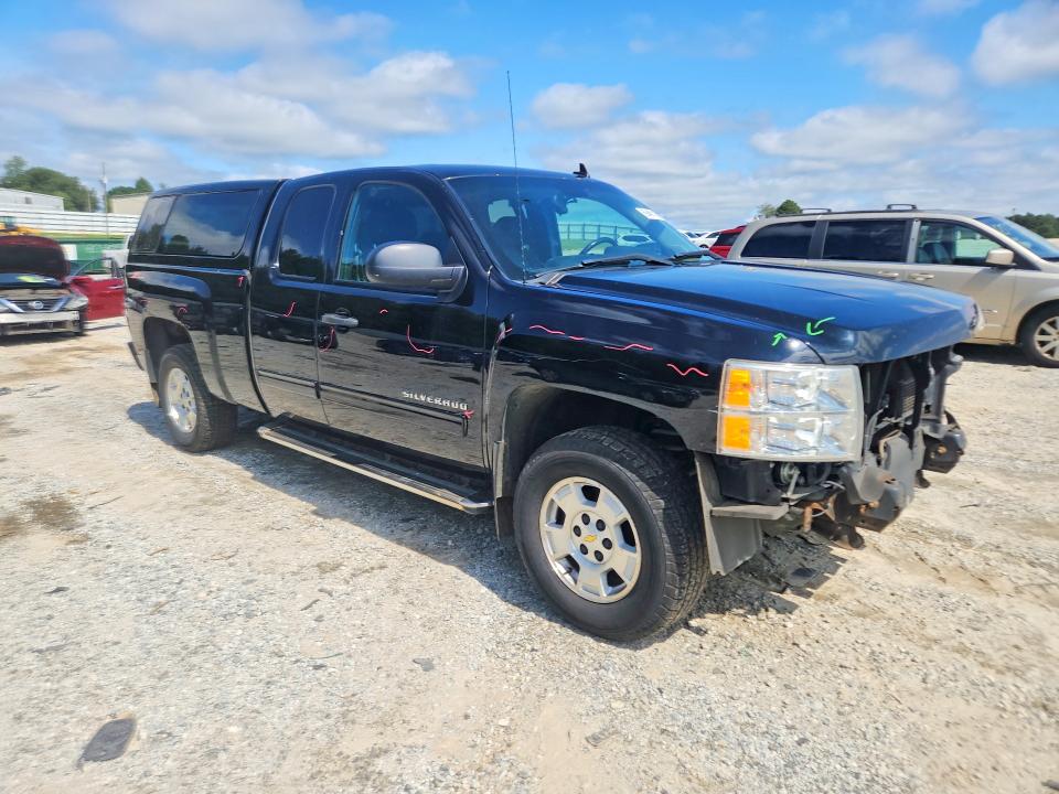 69401156 :رقم المزاد ، 1GCRCSE05DZ224997 vin ، 2013 Chevrolet Silverado مزاد بيع