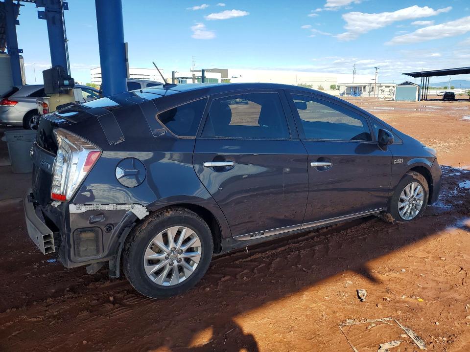 71072036 :رقم المزاد ، JTDKN3DPXE3058450 vin ، 2014 Toyota Prius Plug-in Hybrid مزاد بيع