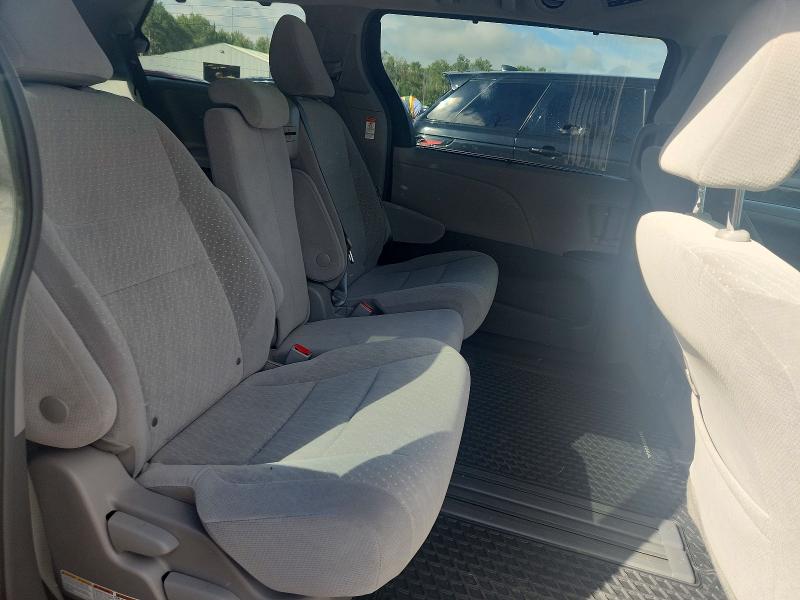 2018 Toyota Sienna მანქანა იყიდება აუქციონზე, vin: 5TDKZ3DC1JS965601, აუქციონის ნომერი: 67983066