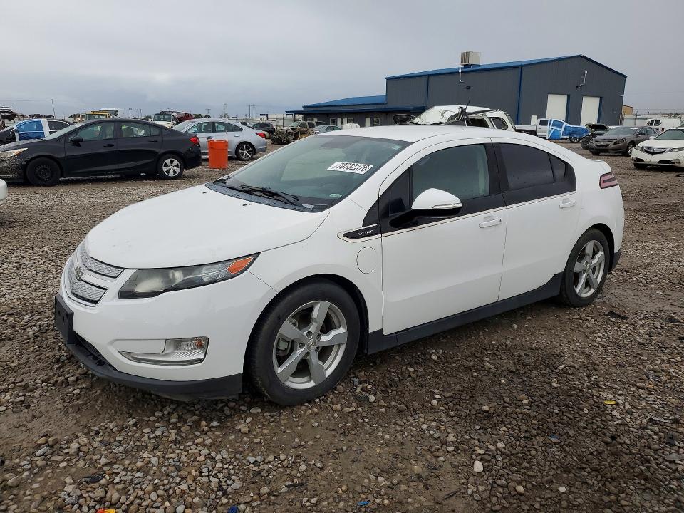 70732376 :رقم المزاد ، 1G1RD6E48FU105213 vin ، 2015 Chevrolet Volt مزاد بيع
