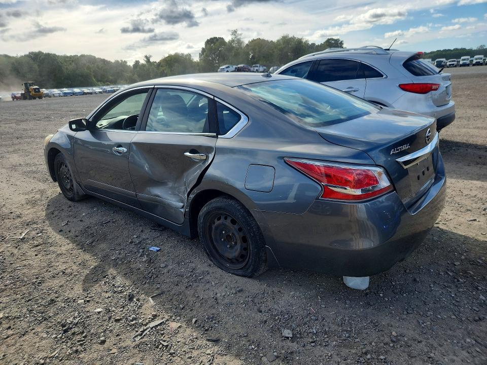 Продажа на аукционе авто 2015 Nissan Altima, vin: 1N4AL3AP2FN337716, номер лота: 70062336