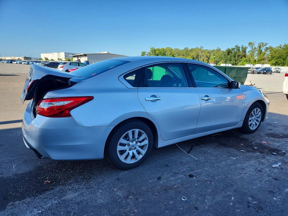 Продажа на аукционе авто 2017 Nissan Altima, vin: 1N4AL3AP7HN320445, номер лота: 69231736
