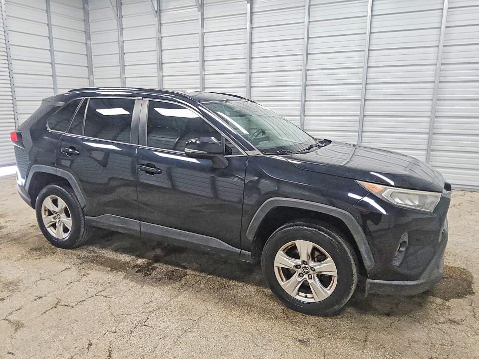 Продажа на аукционе авто 2021 Toyota Rav4, vin: 2T3P1RFV9MW171964, номер лота: 68590826