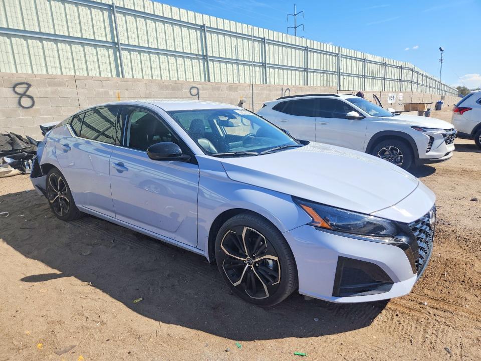 68227436 :رقم المزاد ، 1N4BL4CV1RN404266 vin ، 2024 Nissan Altima مزاد بيع