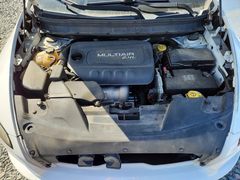 67141286 :رقم المزاد ، 1C4PJLCB0FW771073 vin ، 2015 Jeep Cherokee مزاد بيع