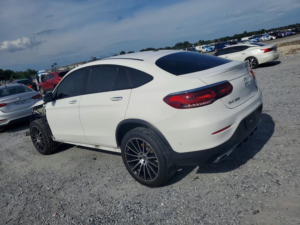 67787966 :رقم المزاد ، W1N0J8EB6NG018502 vin ، 2022 Mercedes-benz Glc Coupe مزاد بيع