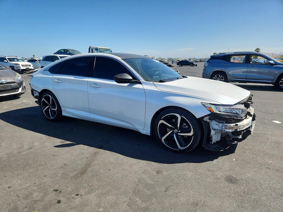 Продаж на аукціоні авто 2018 Honda Accord, vin: 1HGCV1F38JA089304, номер лоту: 68829616