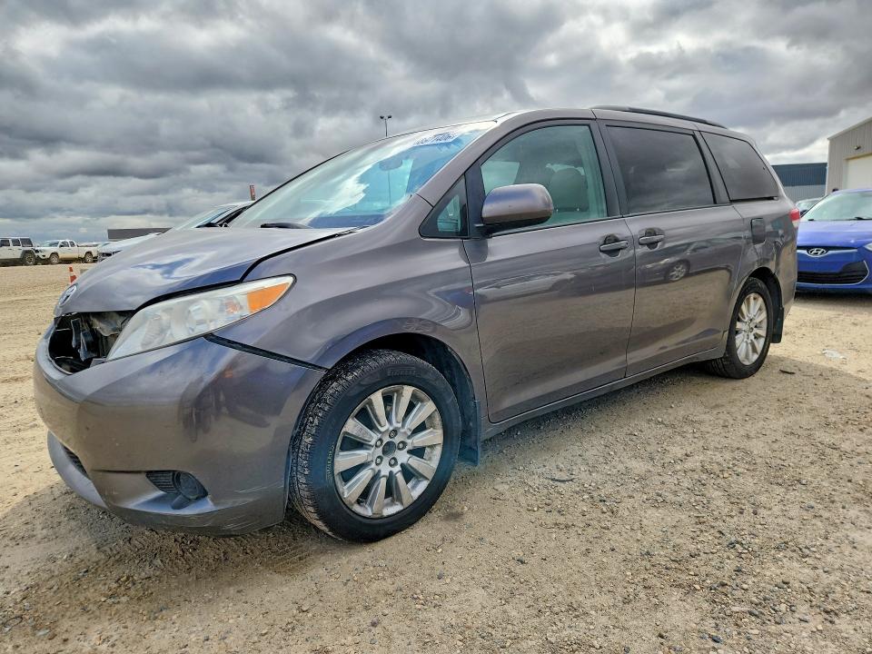 Aukcja sprzedaży 2013 Toyota Sienna, vin: 5TDJK3DC2DS070798        , numer aukcji: 68971406