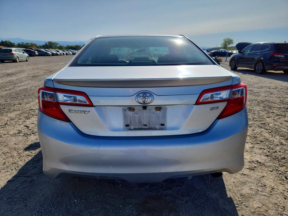 68016976 :رقم المزاد ، 4T1BF1FK6CU081701 vin ، 2012 Toyota Camry مزاد بيع