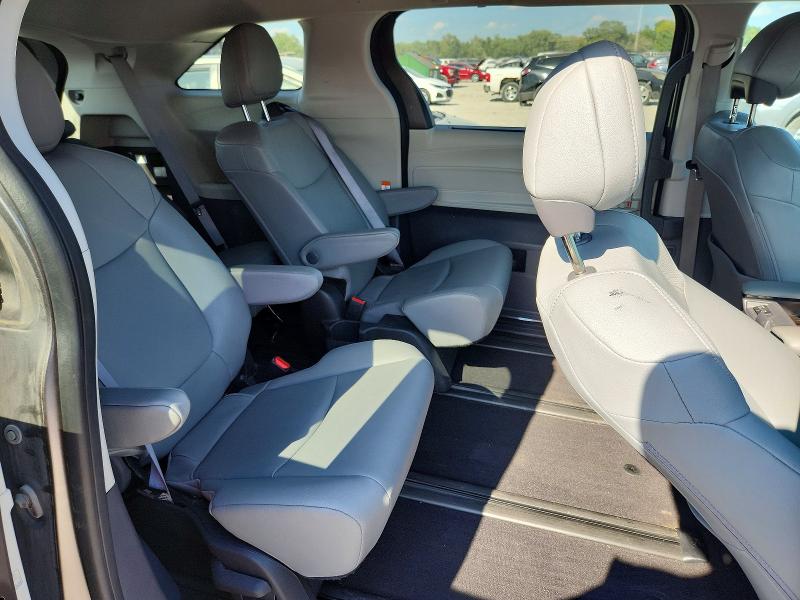 Продаж на аукціоні авто 2023 Toyota Sienna, vin: 5TDYRKEC7PS158057, номер лоту: 67856926