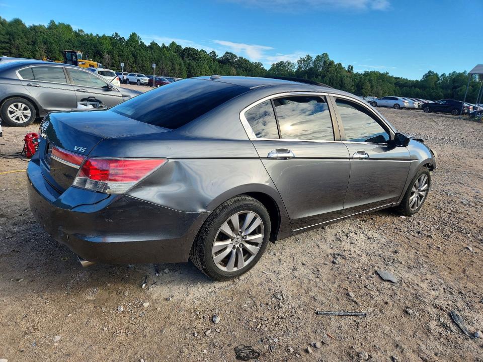 2011 Honda Accord მანქანა იყიდება აუქციონზე, vin: 1HGCP3F80BA026698, აუქციონის ნომერი: 70277436