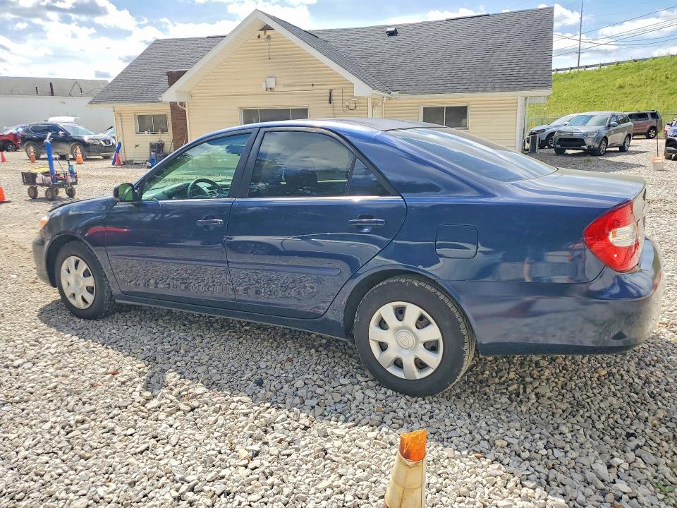 68659156 :رقم المزاد ، 4T1BE32K04U283391 vin ، 2004 Toyota Camry مزاد بيع