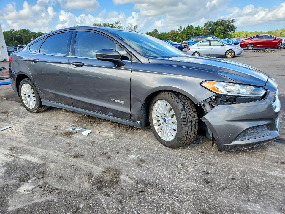 Продажа на аукционе авто 2016 Ford Fusion, vin: 3FA6P0UU0GR338064, номер лота: 69297146