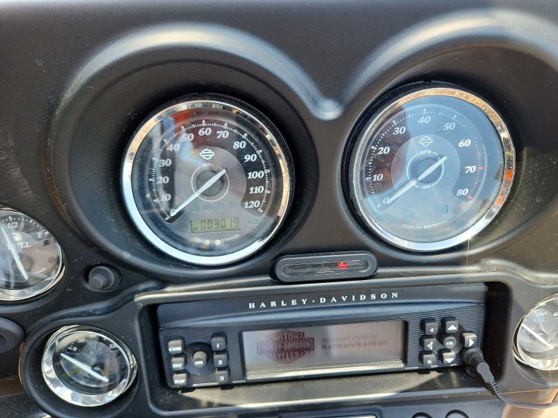 69004516 :رقم المزاد ، 1HD1KEM12CB685558 vin ، 2012 Harley-davidson Flhtk مزاد بيع