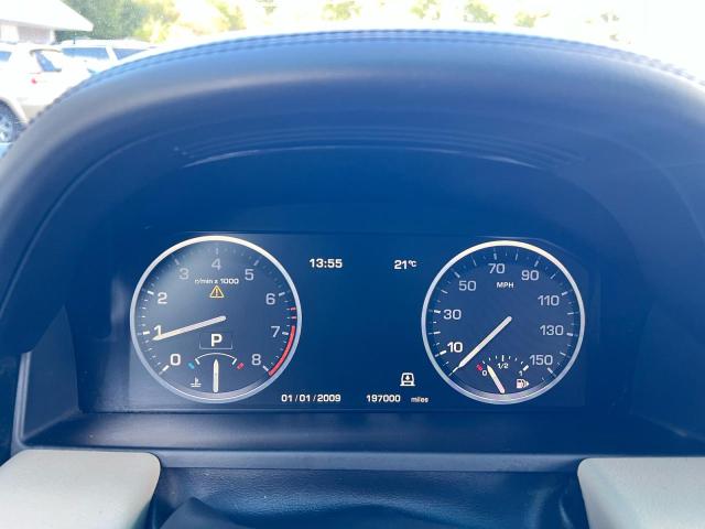 70303636 :رقم المزاد ، SALMF1D43BA337772 vin ، 2011 Land Rover Range Rover مزاد بيع