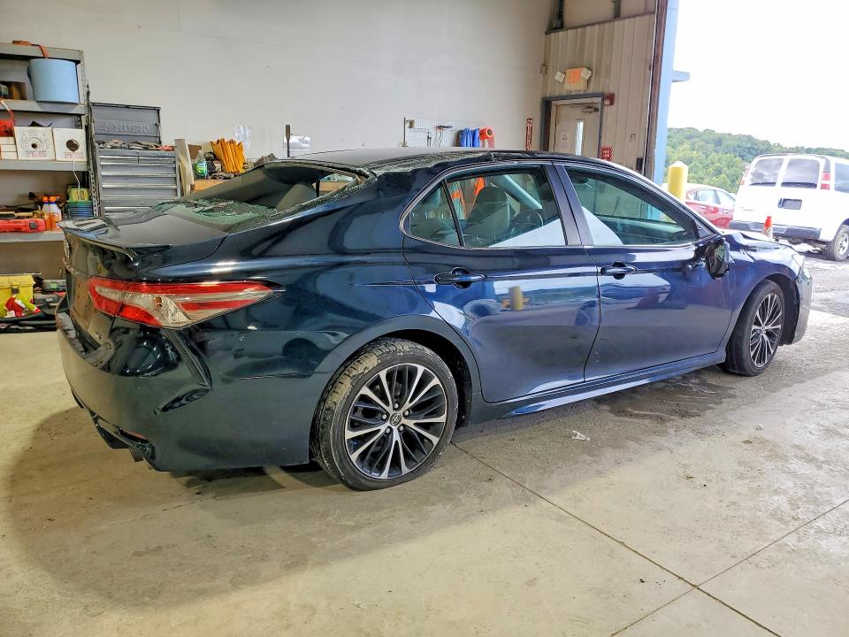 Aukcja sprzedaży 2018 Toyota Camry, vin: 4T1B11HK9JU543368, numer aukcji: 69738836
