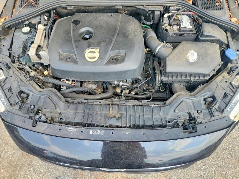 2015 Volvo S60 მანქანა იყიდება აუქციონზე, vin: YV126MFK7F2357691, აუქციონის ნომერი: 67833886