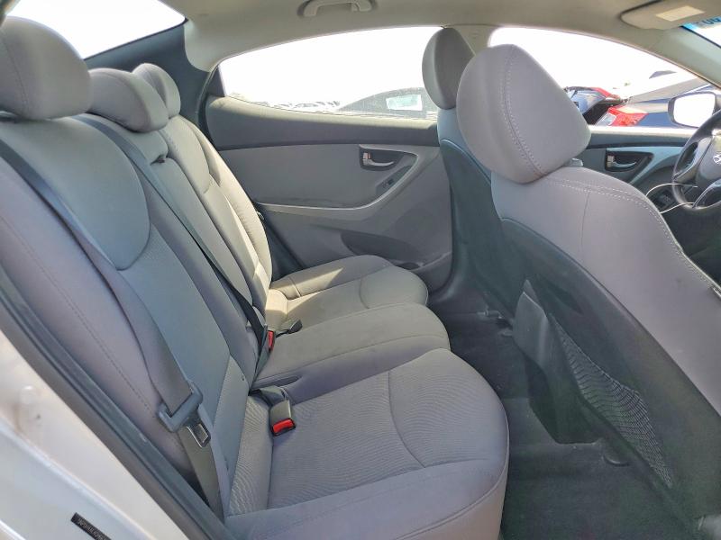 Продаж на аукціоні авто 2016 Hyundai Elantra, vin: 5NPDH4AE4GH663659, номер лоту: 68872256