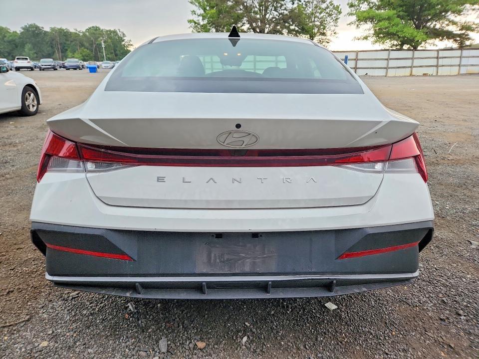 67696796 :رقم المزاد ، KMHLM4DG8RU656609 vin ، 2024 Hyundai Elantra مزاد بيع