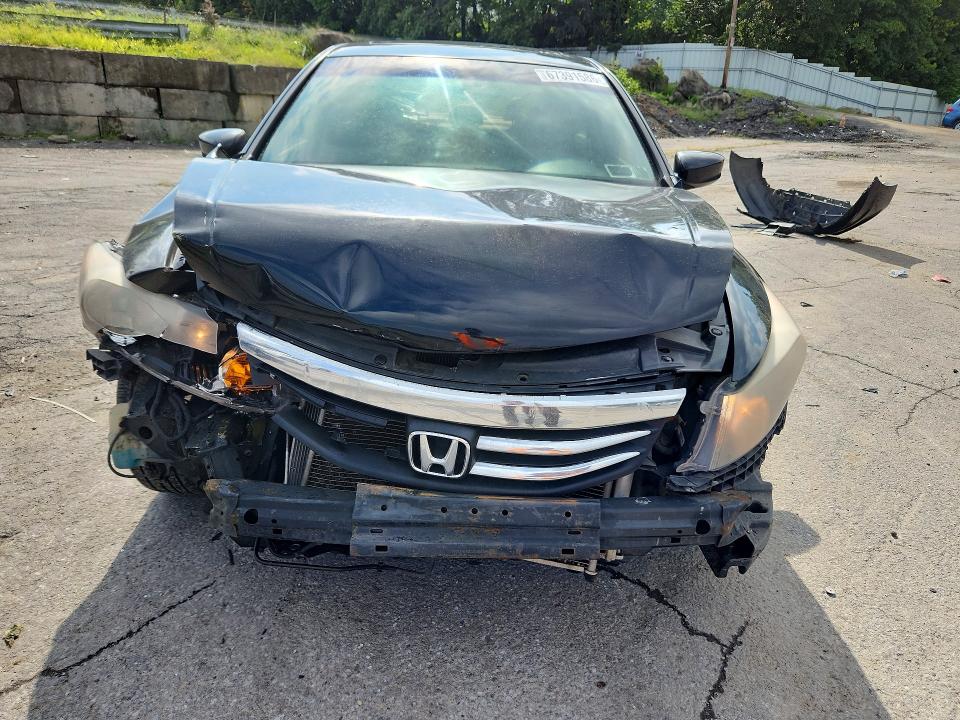 2011 Honda Accord მანქანა იყიდება აუქციონზე, vin: 1HGCP2F80BA111440, აუქციონის ნომერი: 67391586