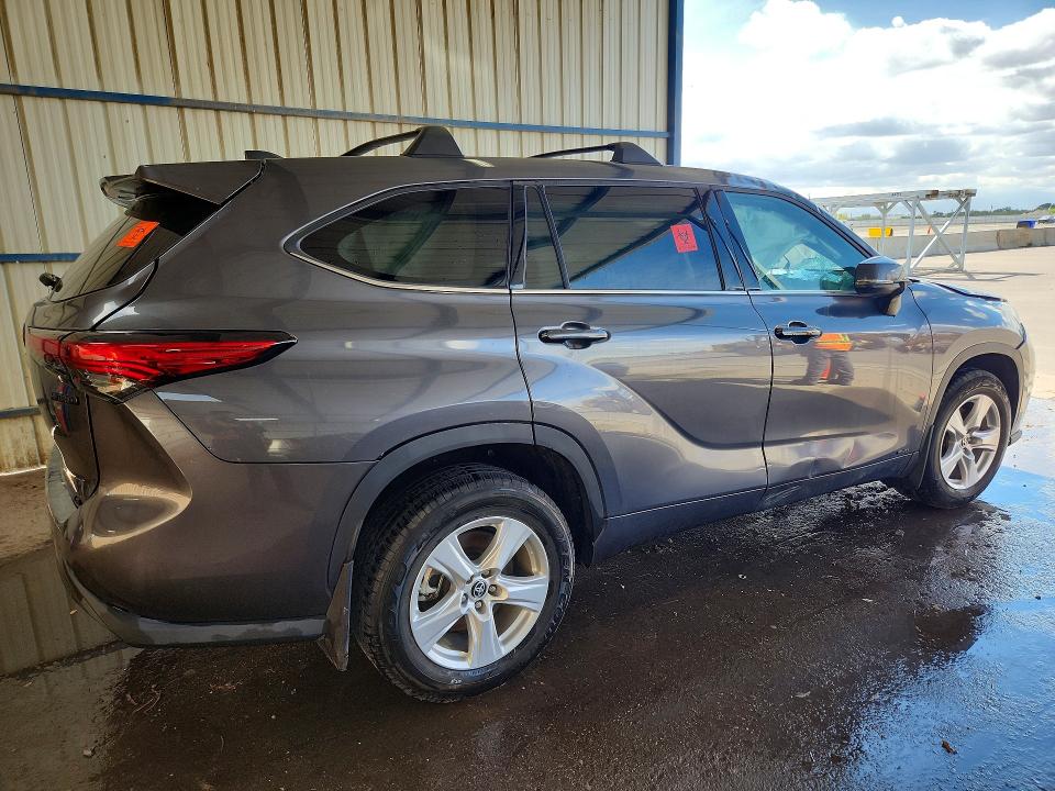 Продажа на аукционе авто 2022 Toyota Highlander, vin: 5TDBBRCHXNS560587, номер лота: 70369976