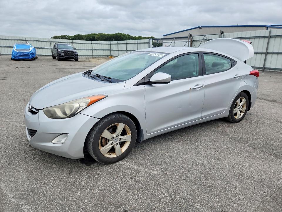 69793166 :رقم المزاد ، KMHDH4AE6DU759841 vin ، 2013 Hyundai Elantra مزاد بيع