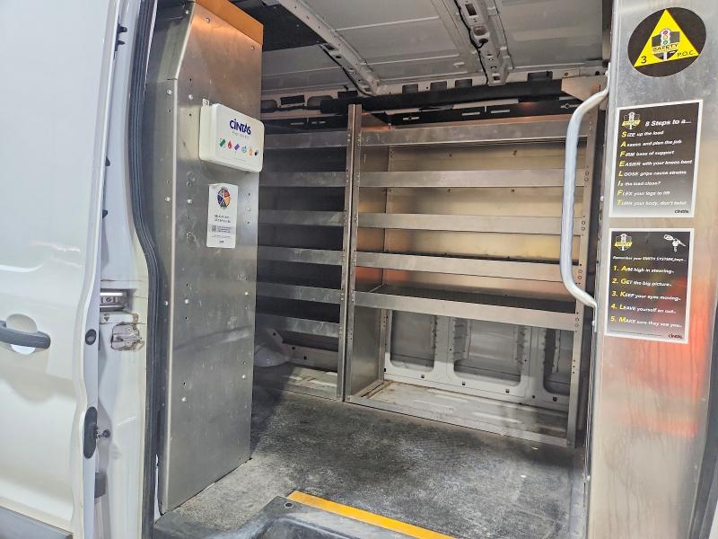69047326 :رقم المزاد ، 1FTYE2CM6GKA01893 vin ، 2016 Ford Transit مزاد بيع