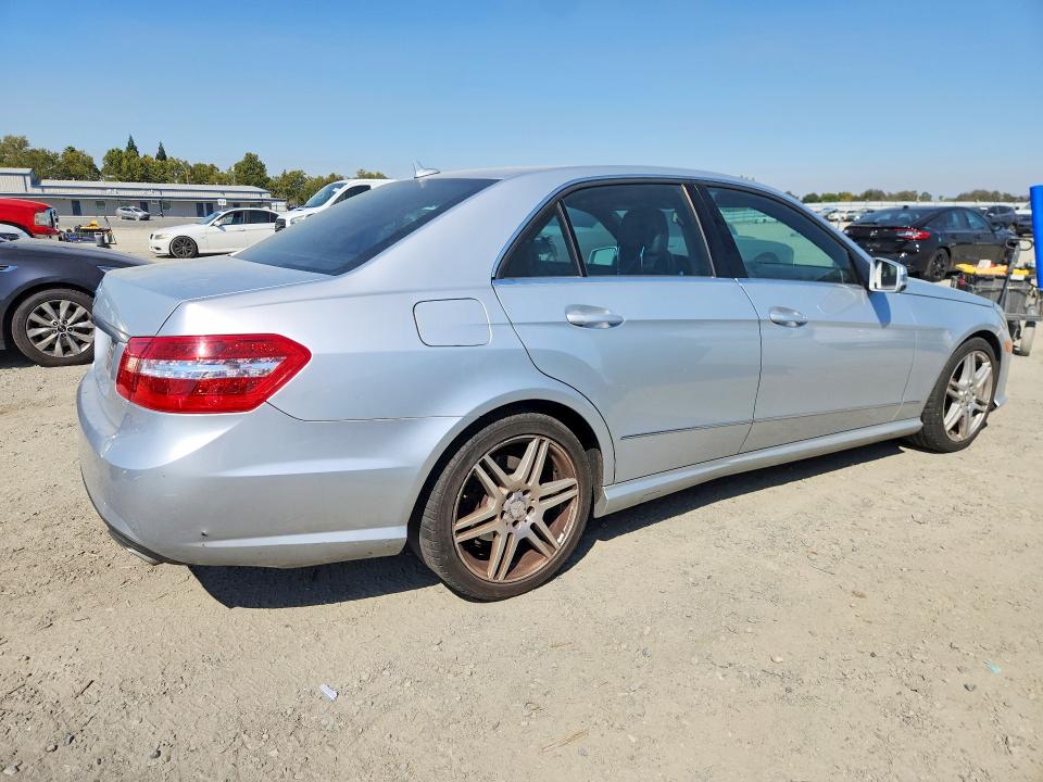 68822586 :رقم المزاد ، WDDHF5GB6AA053759 vin ، 2010 Mercedes-benz E مزاد بيع