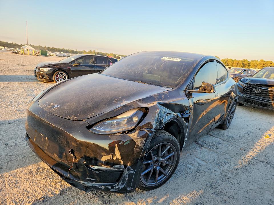 Продаж на аукціоні авто 2025 Tesla Model Y, vin: 7SAYGDED0SA375490, номер лоту: 71084166