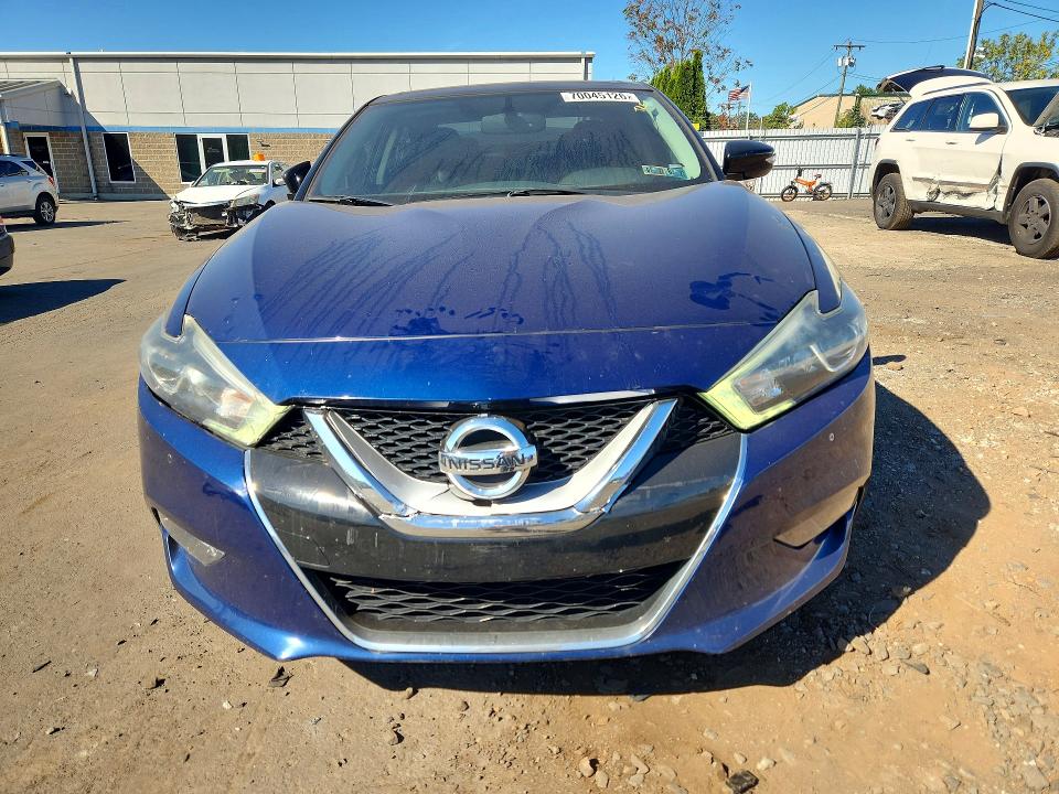 70045126 :رقم المزاد ، 1N4AA6AP8HC451290 vin ، 2017 Nissan Maxima مزاد بيع