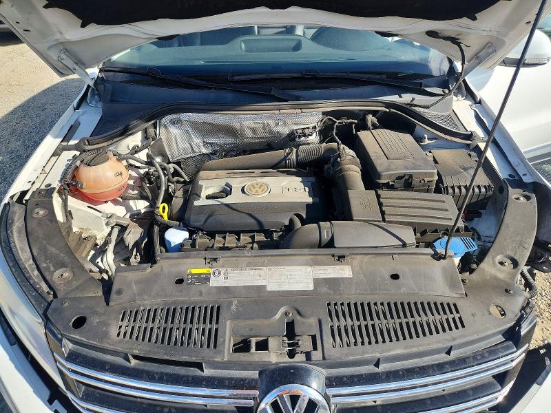 2017 Volkswagen Tiguan მანქანა იყიდება აუქციონზე, vin: WVGRV7AXXHK010415, აუქციონის ნომერი: 69404996