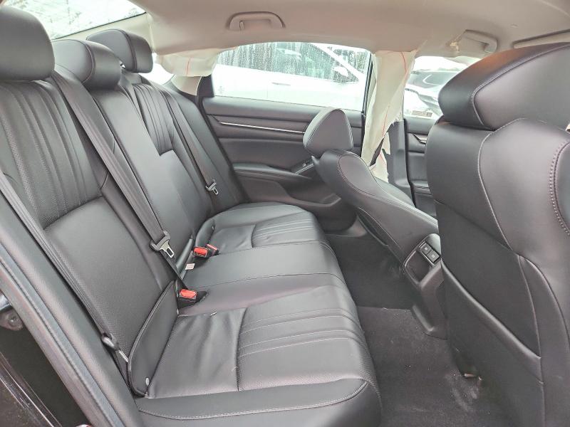 70220446 :رقم المزاد ، 1HGCV1F43NA068083 vin ، 2022 Honda Accord مزاد بيع