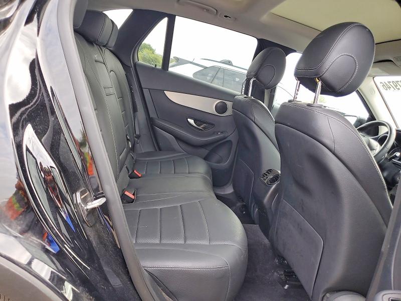 70679746 :رقم المزاد ، WDC0G4KB1KF661984 vin ، 2019 Mercedes-benz Glc مزاد بيع