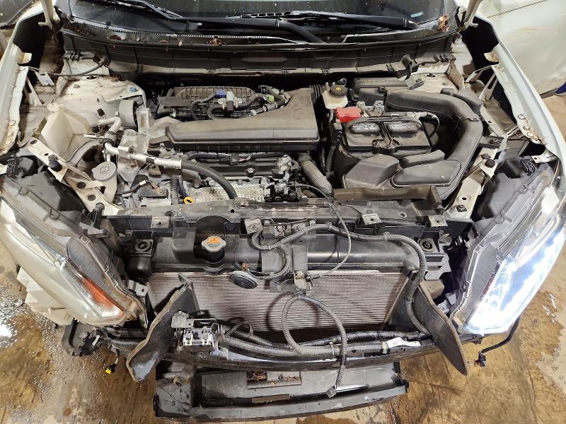 68639846 :رقم المزاد ، 5N1AT2MV4GC915564 vin ، 2016 Nissan Rogue مزاد بيع