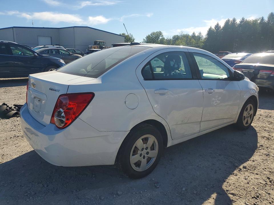 69870216 :رقم المزاد ، 1G1JA5SH1G4120662 vin ، 2016 Chevrolet Sonic مزاد بيع